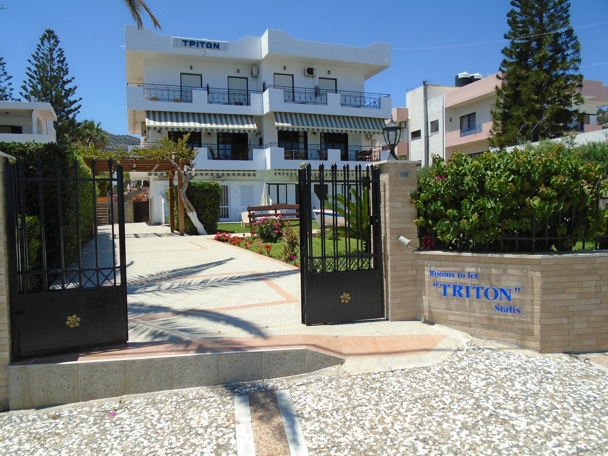 Triton Stalis Hotel Ngoại thất bức ảnh